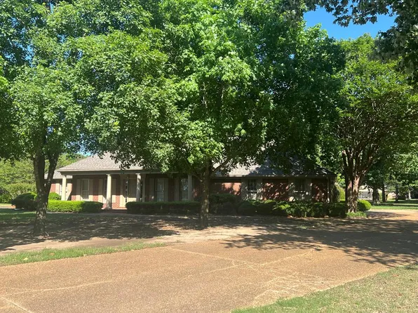 107 Newport Dr, Osceola, AR 72370