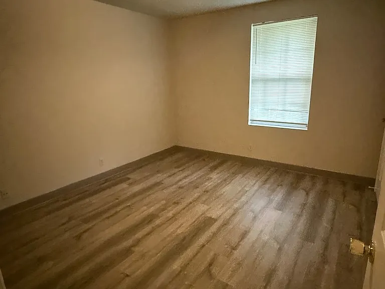 Unit Photo