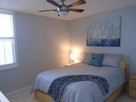 5th image of 9600 S Ocean Dr APT 707