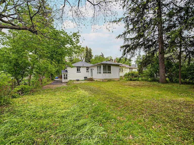 95 Roseview Ave — Photo 35