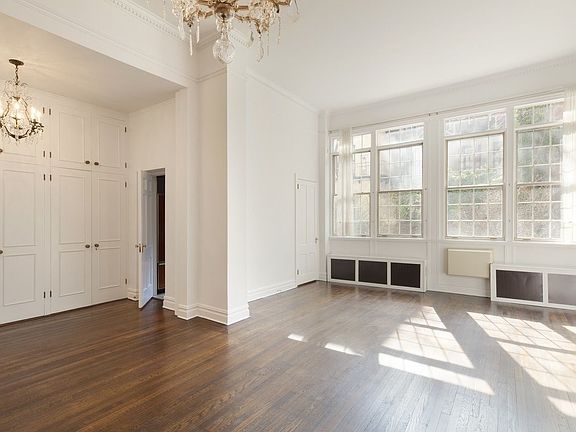 3rd image of 20 W 9th St Fl 2