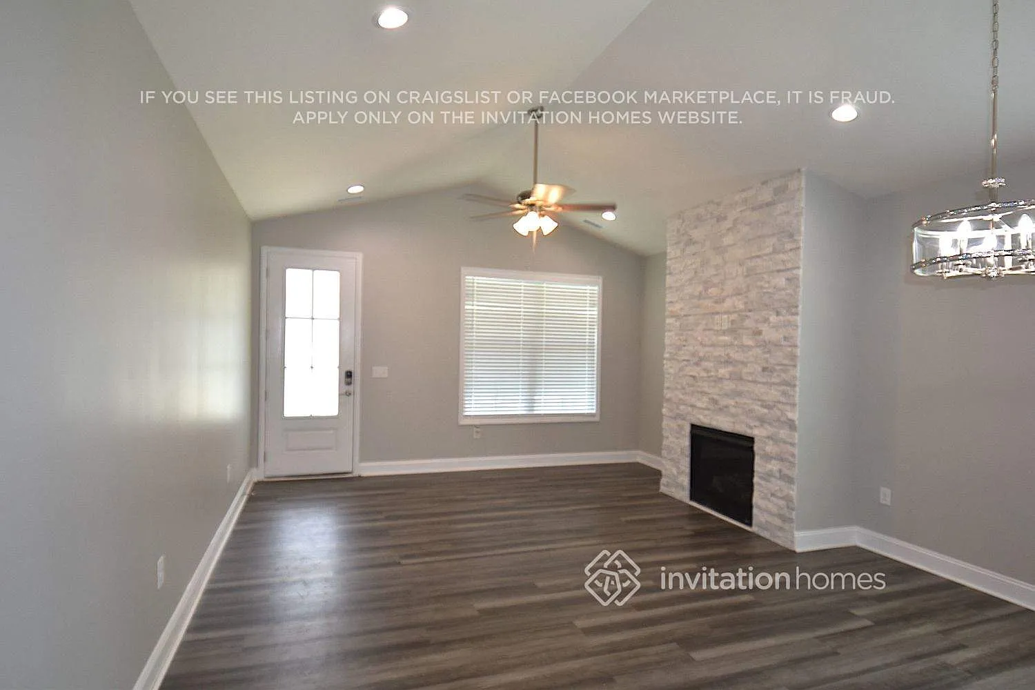 305 W Watson St Selma, NC 27576 — Photo 2