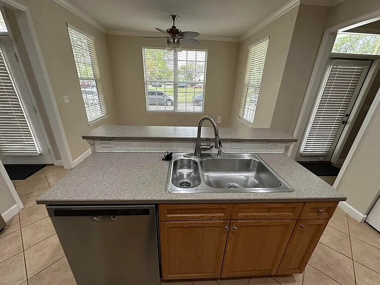 3972 Shumard Oak Blvd — Photo 6