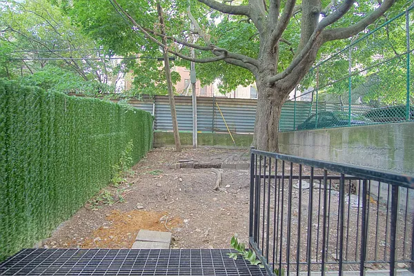 Rented by Lofts and Flats LLC | media 25