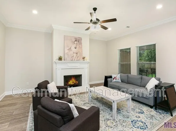 124 Lake Breeze Dr, Baton Rouge, LA 70820