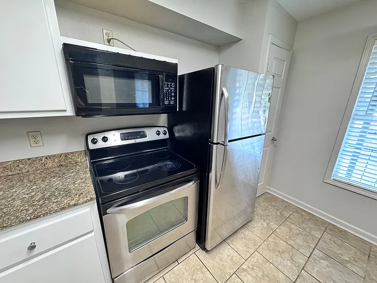 1100 Park Ln #1006 — Photo 6