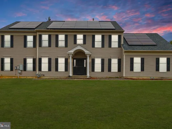 218 Heritage Dr, Columbus, NJ 08022