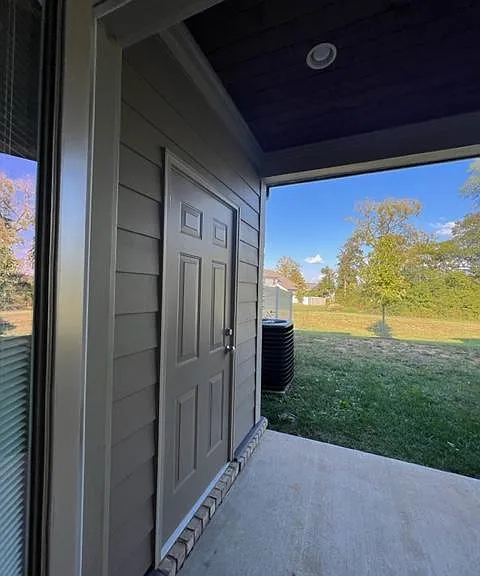 2595 Wellesley Square Dr — Photo 20
