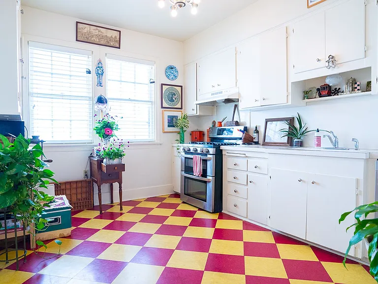 3305 Speedway #A-1/2 — Photo 9