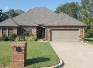 1908 Oaks Way, Oklahoma City, OK 73131