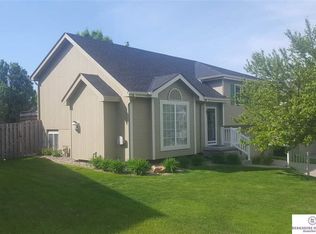 17661 K St, Omaha, NE 68135