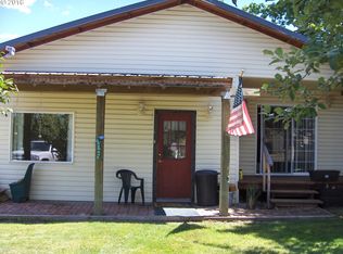 102 N College St, Joseph, OR 97846