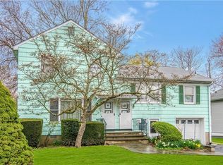 98 Adelphi Ave, Harrison, NY 10528