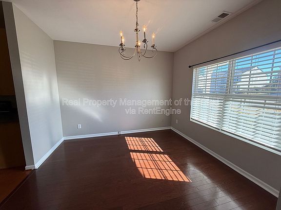 5th image of 5207 Silverbrook Dr