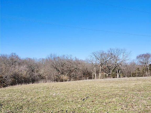 5th image of 1125 S Van Dyke Rd