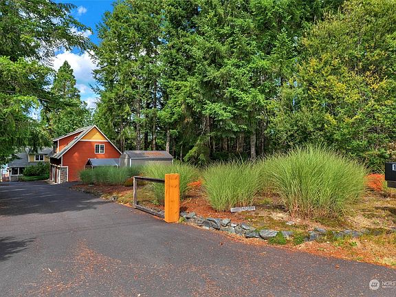 4th image of 160 E Benson Lake Drive