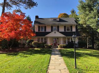 638 Hillcrest Rd, Ridgewood, NJ 07450