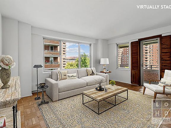 3rd image of 575 Grand St APT E702
