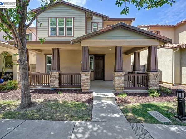 724 N Topiary Ln, Mountain House, CA 95391