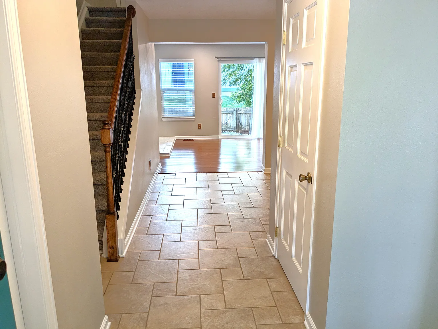 2 bed, 1755 sqft, $2,500 — Photo 3