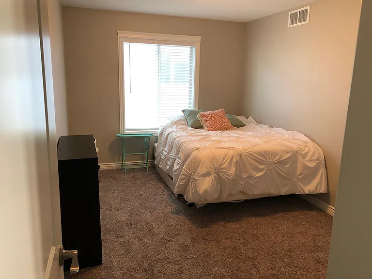 894 S Von Elm Dr — Photo 9