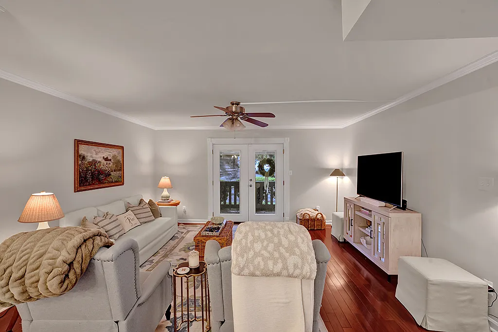 2 bed, 1066 sqft, $1,500 — Photo 2