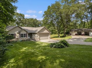 12350 Hillside Dr, Three Rivers, MI 49093
