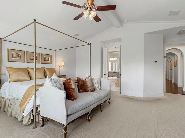 3930 Sundance Hill Ln — Photo 32