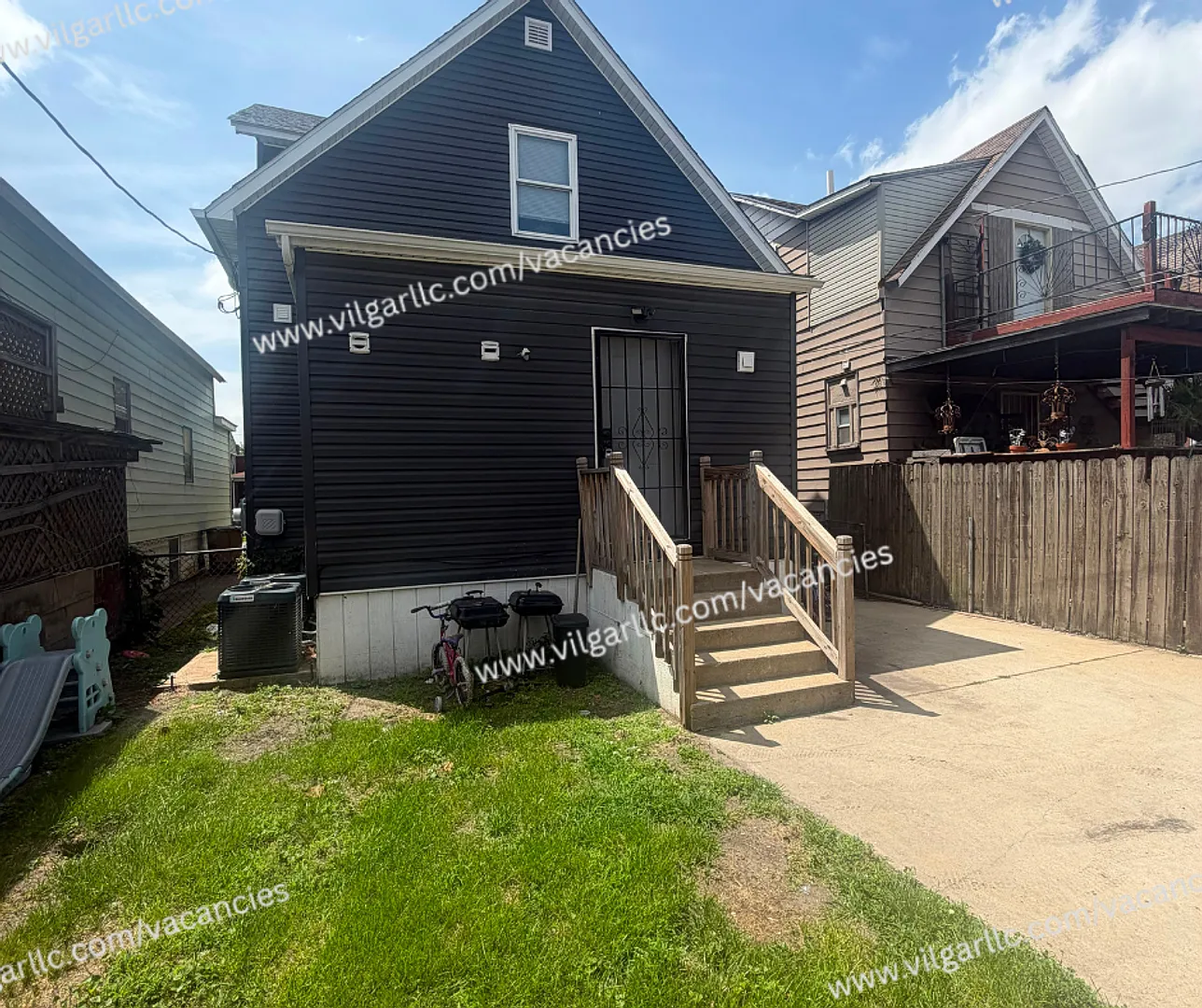 4023 Deodar St — Photo 2