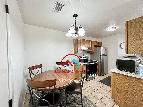 4th image of 430 Lindsey St APT 3