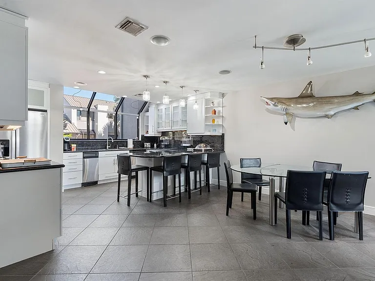 16 Portside Dr #16C — Photo 55