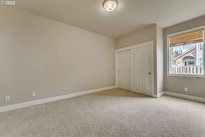 352 SE 70th Ave — Photo 6