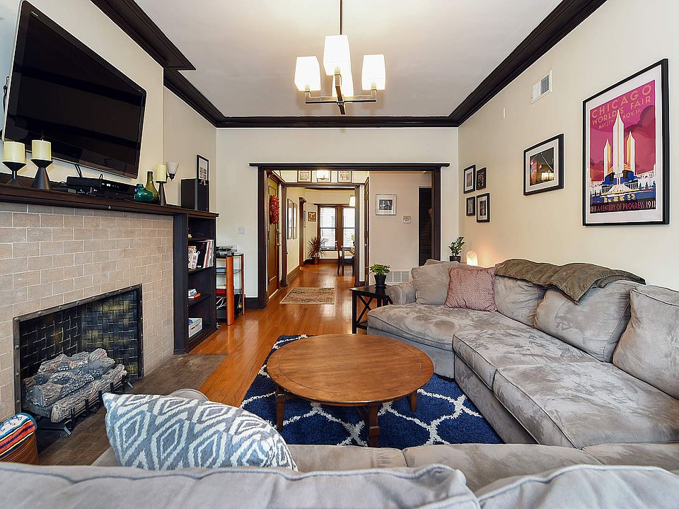Living Room / Dining Room