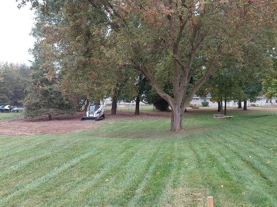 2nd image of 107 Bennington Ln