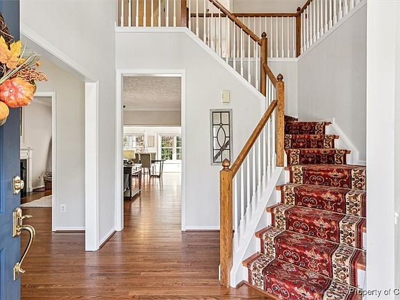 5th image of 6221 N Mayfair Cir