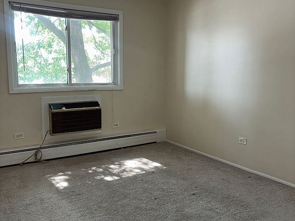 3rd image of 8503 Lotus Ave APT 218