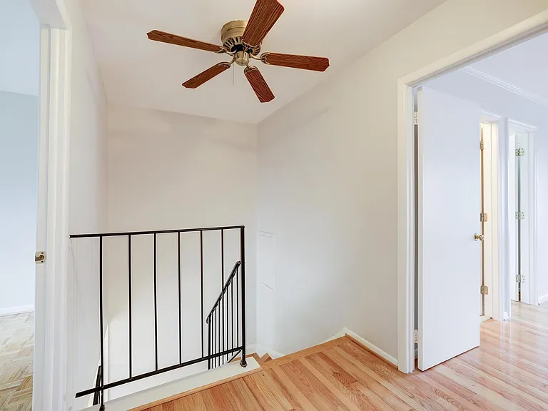 9823 Saint Cloud Ct — Photo 26