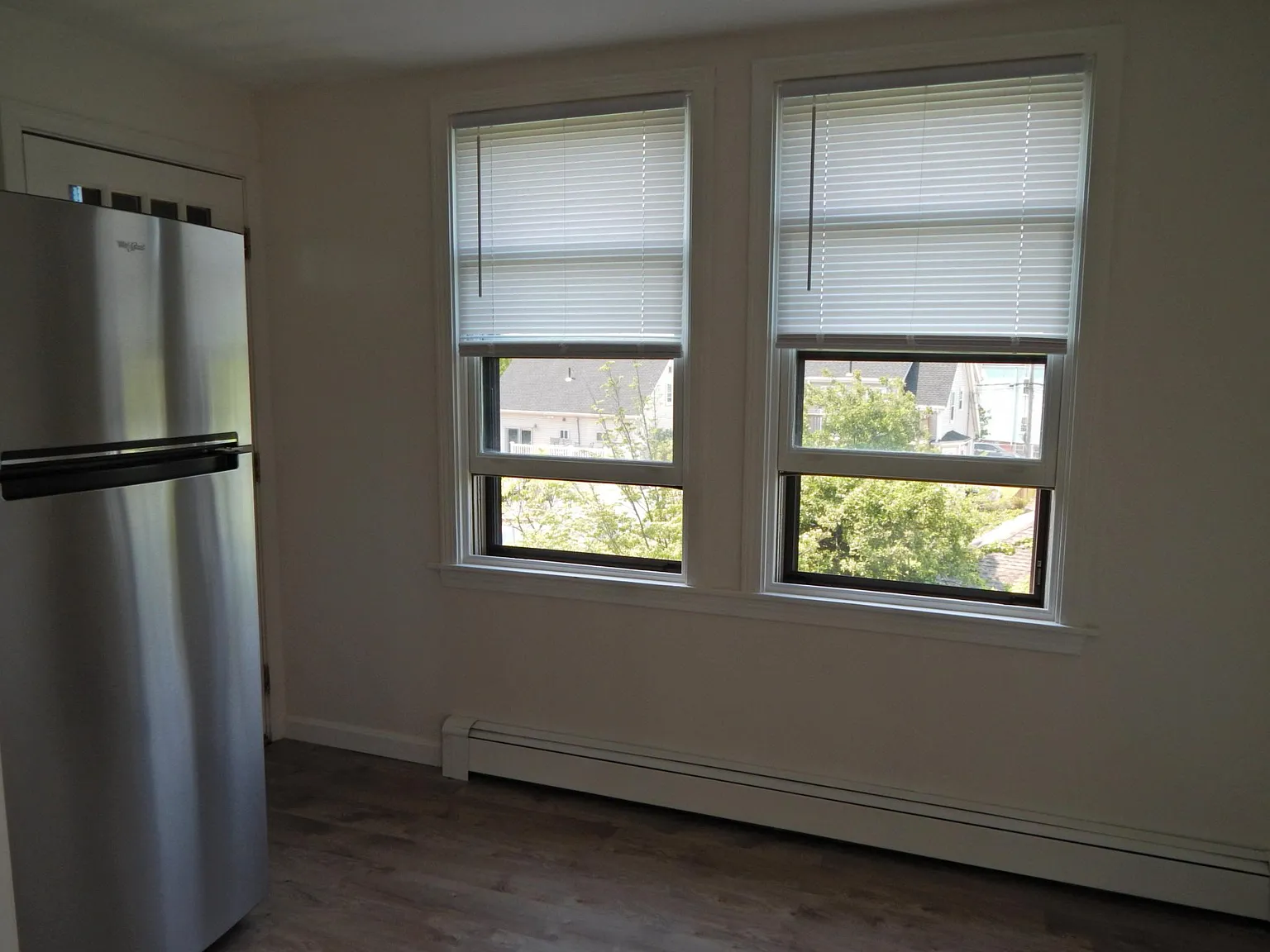 2 bed, 800 sqft, $2,700 — Photo 4