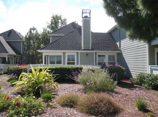 1055 Galley Ln, Foster City, CA 94404