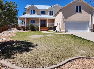1919 Mendius Ln, Los Alamos, NM 87544