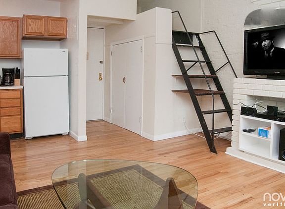 5th image of 19 Cleveland Pl APT 3a