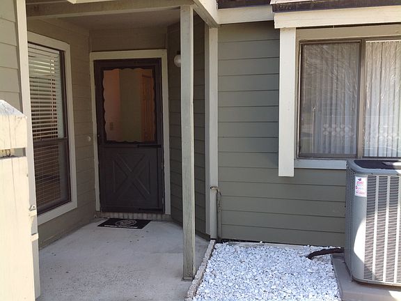 3rd image of 7610 W Baymeadows Cir #202