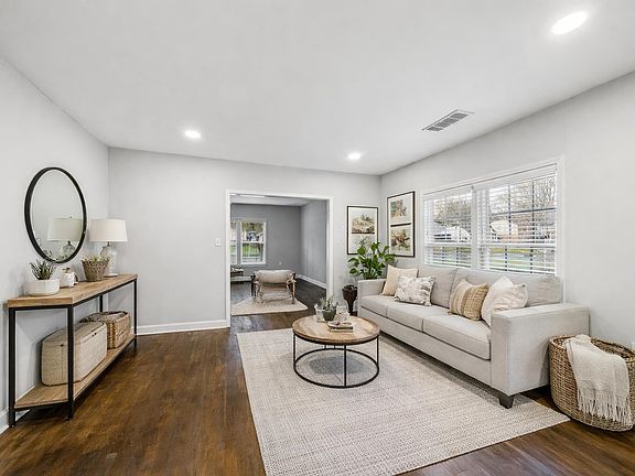 2nd image of 3672 Kearney Ave