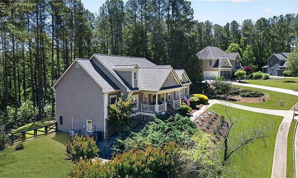 1st image of 110 Lumpkin Way
