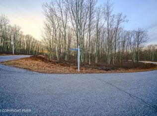 2342 Blue Spruce Dr, Hazleton, PA 18202