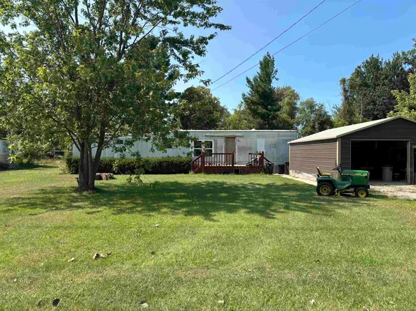 11580 S Grant Ave, Clare, MI 48617