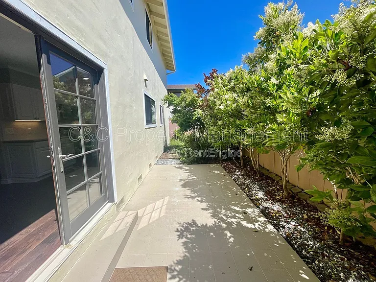 1339 David Ave — Photo 11