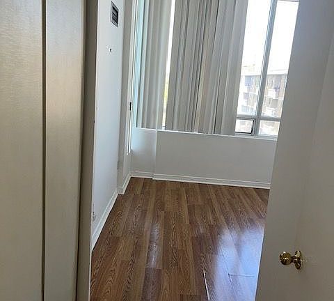 3rd image of 3050 Ellesmere Rd #Penthouse 14