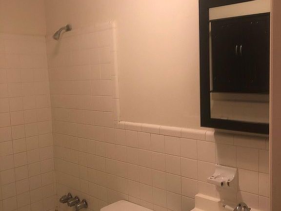 Upstairs Hall Bathroom