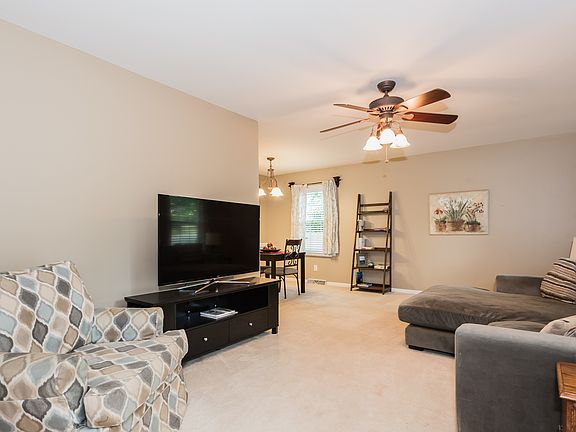 4th image of 8615 Nightingale Ln